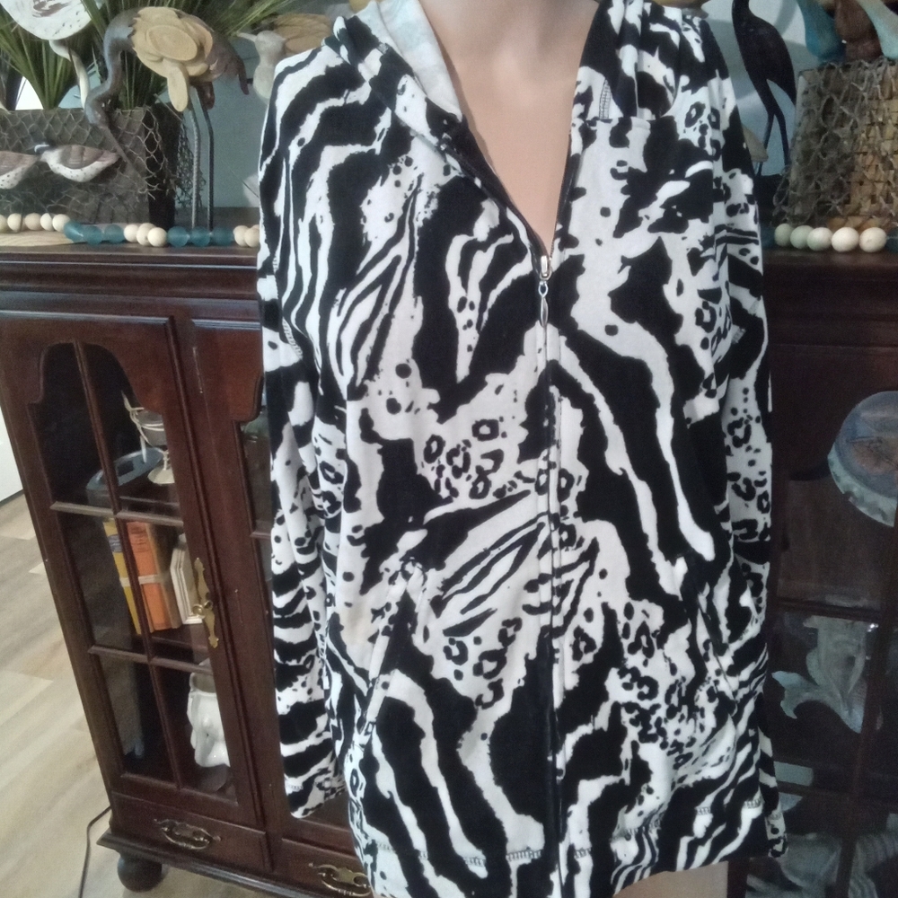 2-$10... Jane Ashley Casual Lifestyle Knit Hood Jacket Size L  Zebra/Cheetah